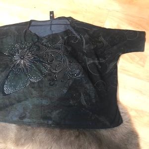 NWOT Medium Angel Flowy Top